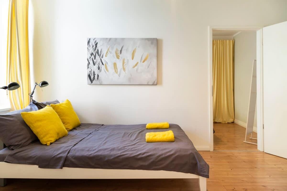 Cosy Two Br Plus Self Checkin Plus Street Parking Berlin Exterior photo